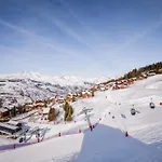 Otel Emeraude Peisey-Nancroix