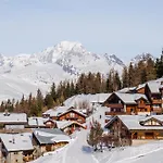 Emeraude 3*