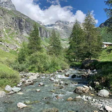 Hotel Emeraude